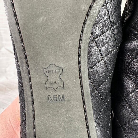 Tory Burch Carrie Quilted Soft Patent Toe Cap Block Heel Pumps Gold Black Sz 8.5 - Picture 8 of 9